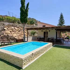 La Casita De Mama Vélez
